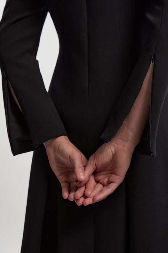 Karen Millen Compact Stretch Sweetheart Neckline Midi Dress Black