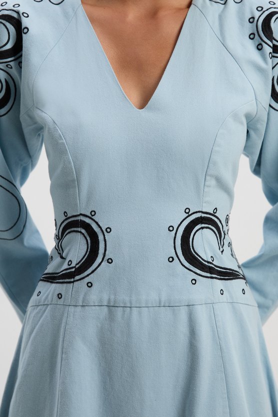 Karen Millen Petite Baroque Embroidered Long Sleeve Twill Woven Midi Dress Blue