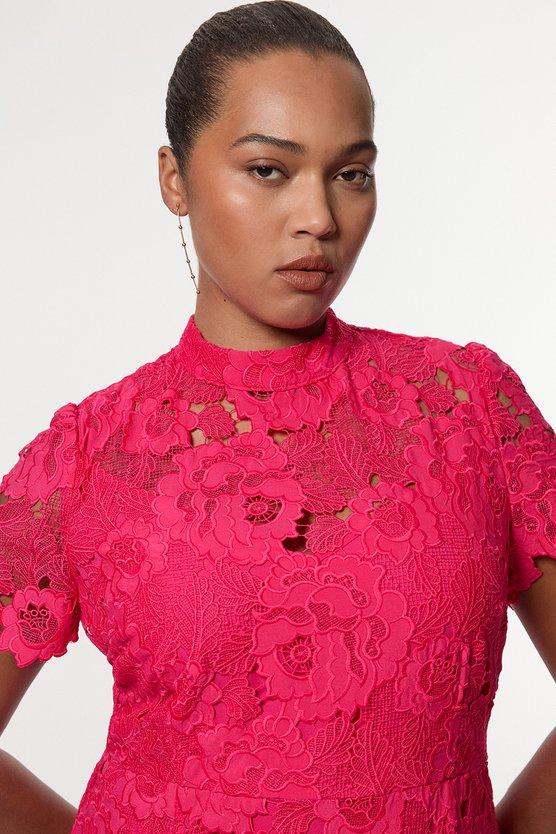 Karen Millen Plus Size Guipure Lace High Neck Woven Midi Dress Fuchsia