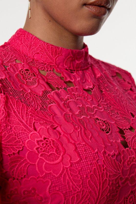Karen Millen Plus Size Guipure Lace High Neck Woven Midi Dress Fuchsia