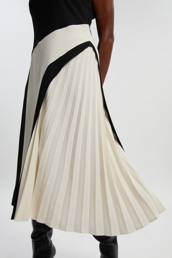 Karen Millen Plus Size Soft Tailored Colour Block High Neck Pleated Midi Dress Mono