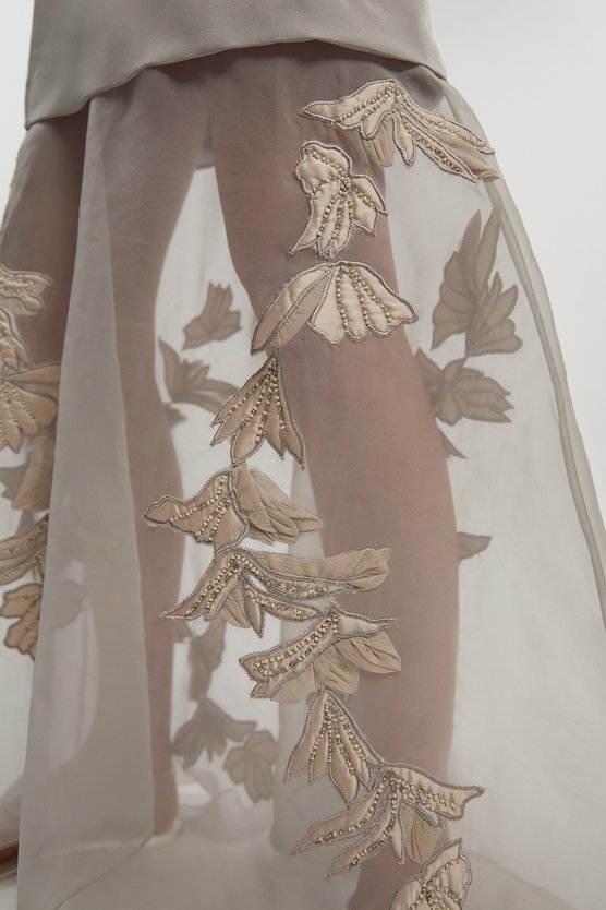 Karen Millen Quilted Applique Organdie Angel Sleeve Woven Maxi Dress Silver