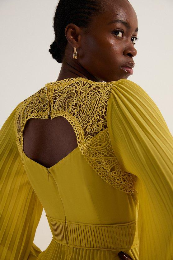 Karen Millen Soft Pleated Lace Detail Woven Kimono Sleeve Maxi Dress Mustard