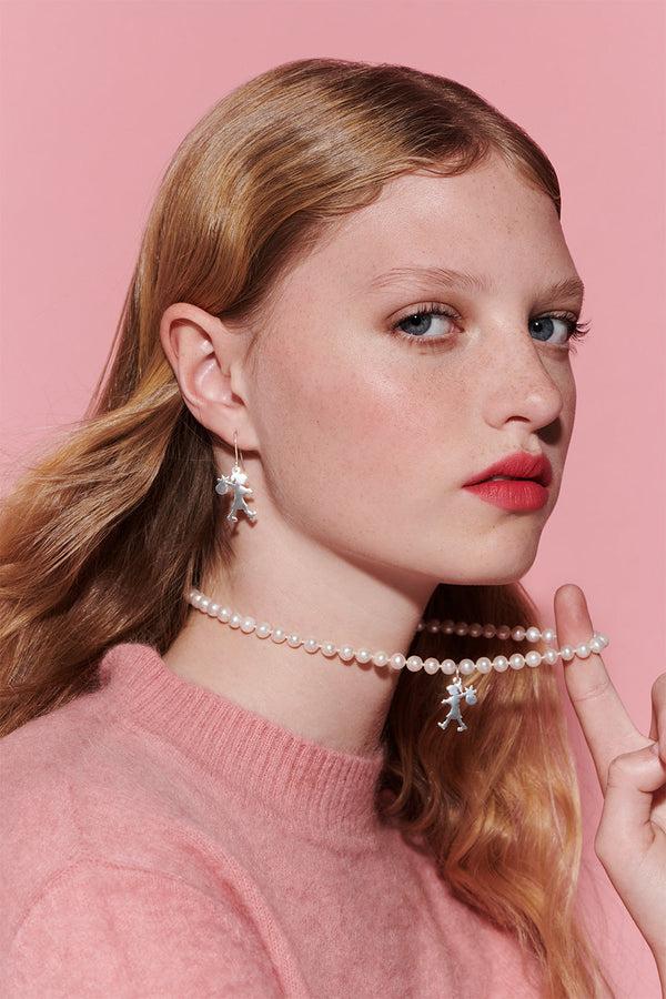 Karen Walker Girl With All The Pearls Necklace Silver