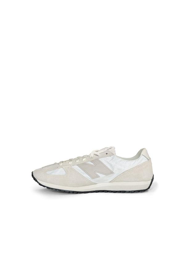 Karen Walker 471 Angora