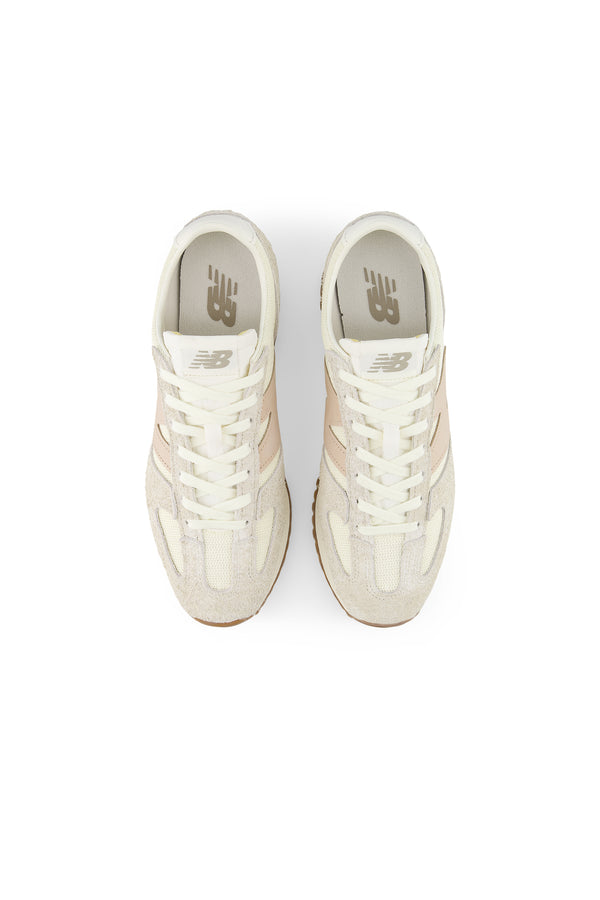 Karen Walker 471 Angora/Desert Clay