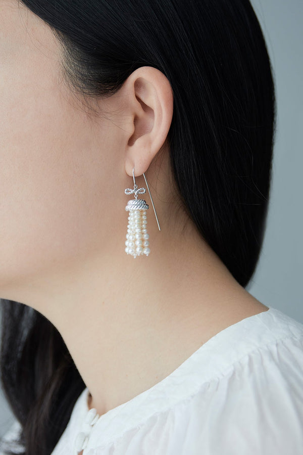 Karen Walker Binding Love Earrings Silver