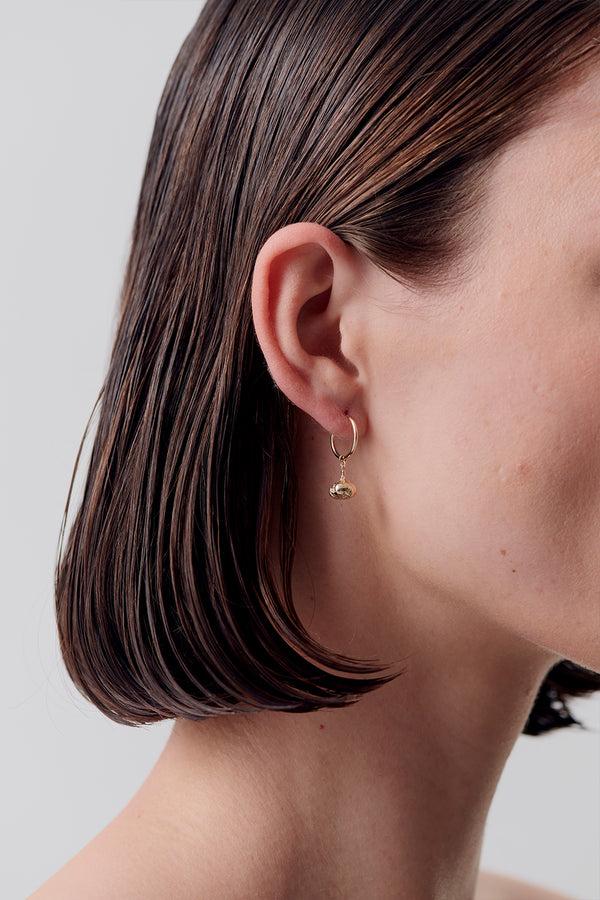 Karen Walker Garlic Earrings Gold