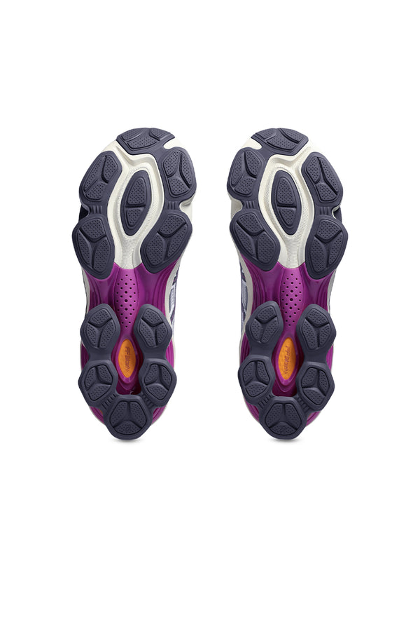 Karen Walker Gel-Kinetic Fluent White/Truffle Grey