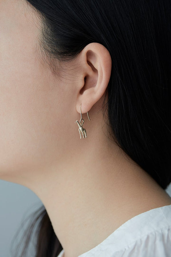 Karen Walker Giraffe Earrings Gold