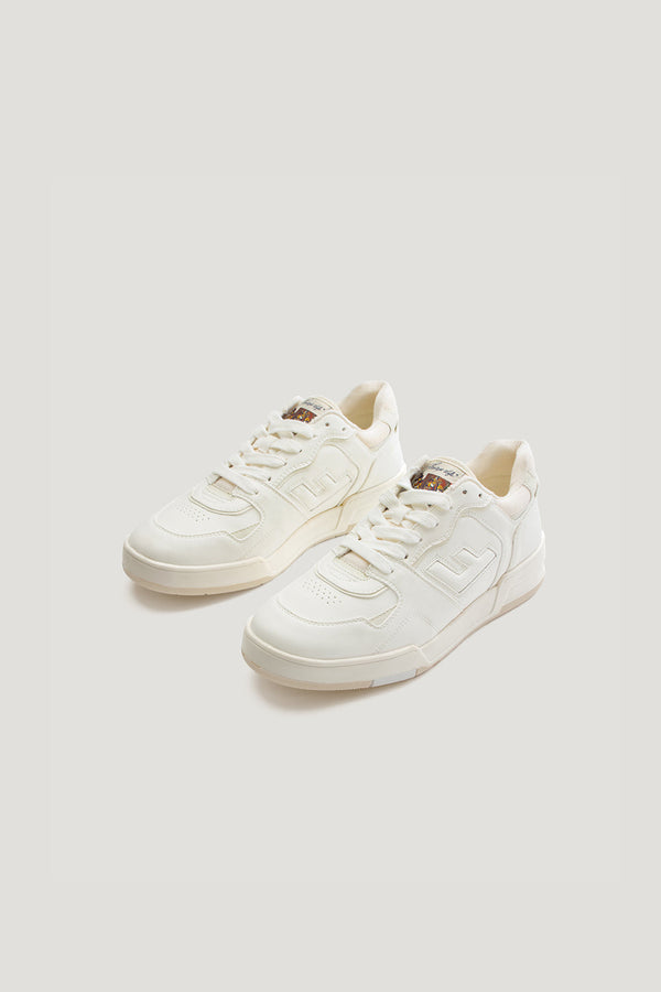 Karen Walker Leonardo Sneakers 02 Pearl