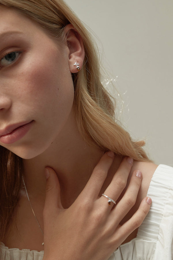 Karen Walker Micro Acorn And Leaf Charm Ring Silver