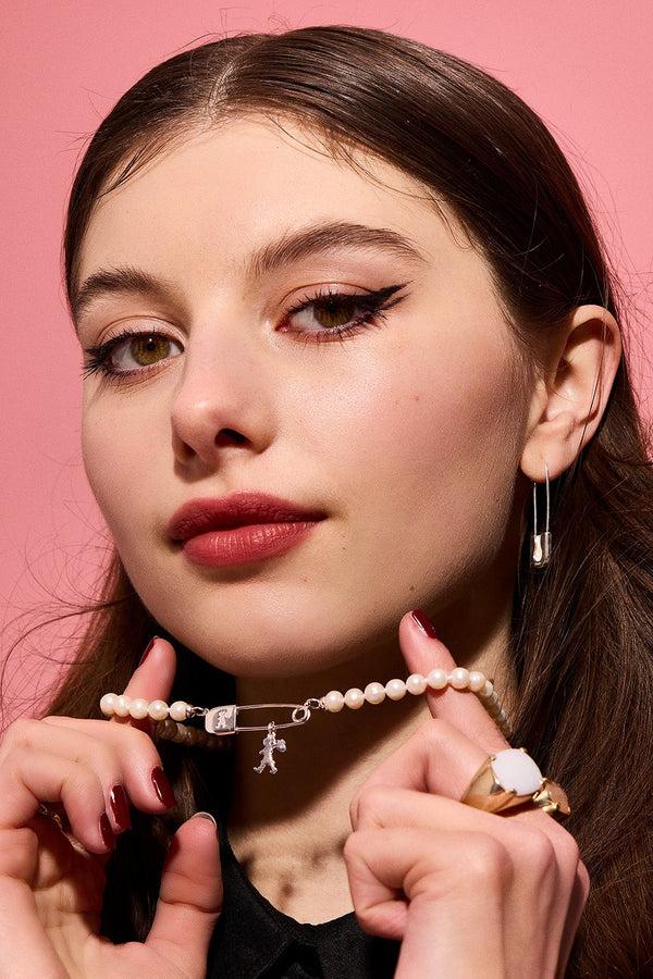 Karen Walker Runaway Safety Pin & Pearl Necklace Silver