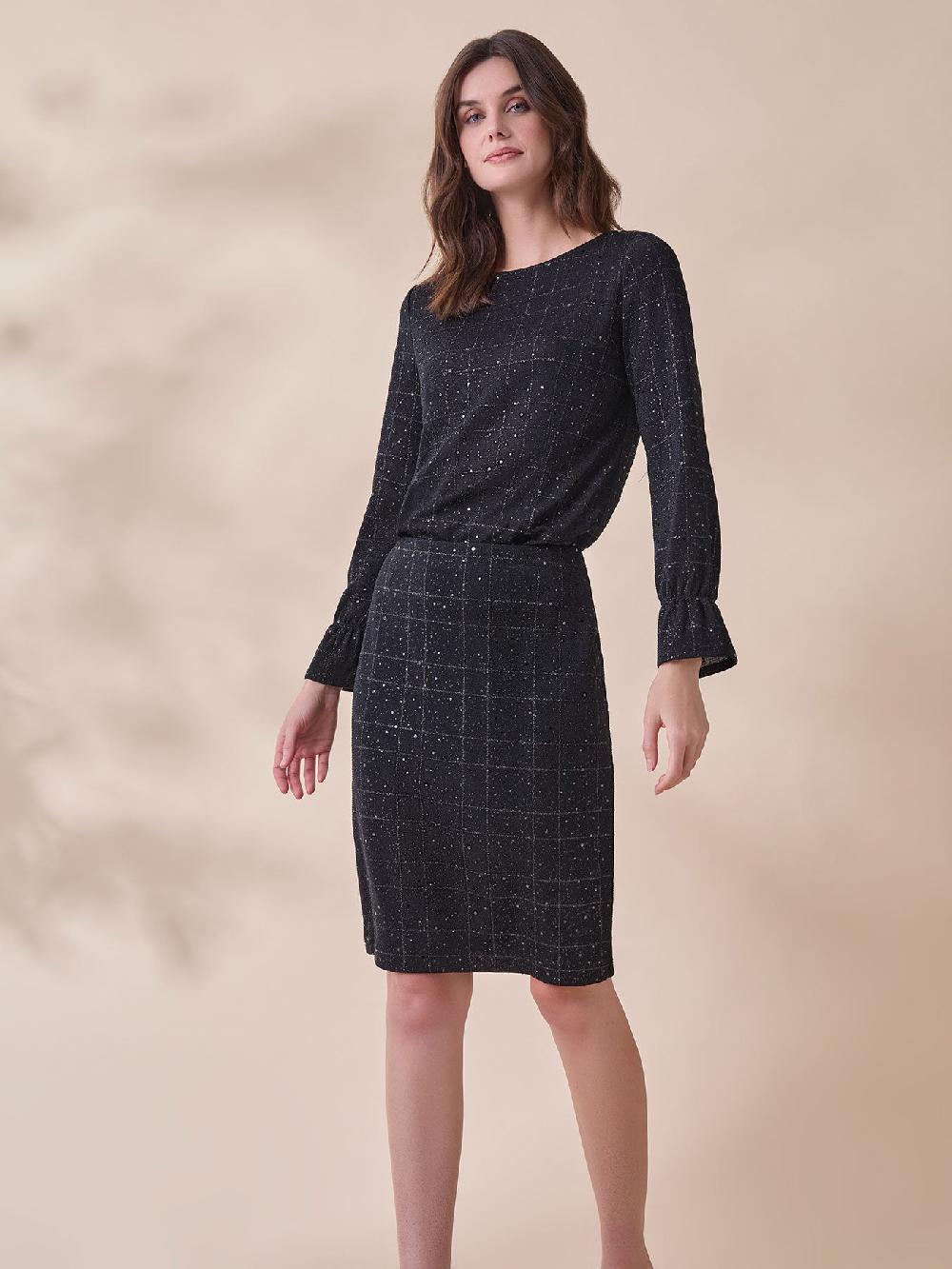 Kasper Bateau Neck Top Plaid Sparkle Detail