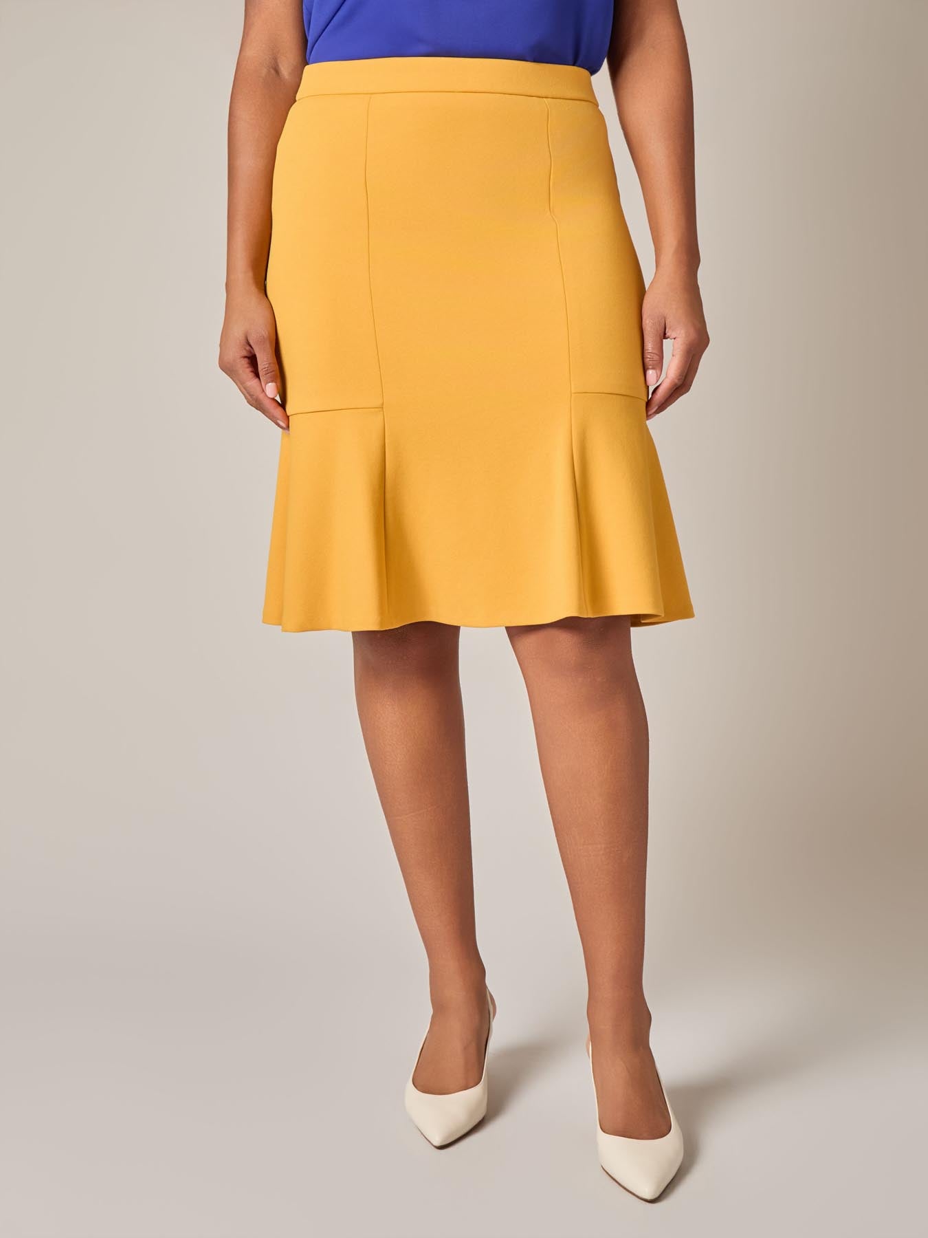 kasper Pull-On Flare Skirt Gold Signature