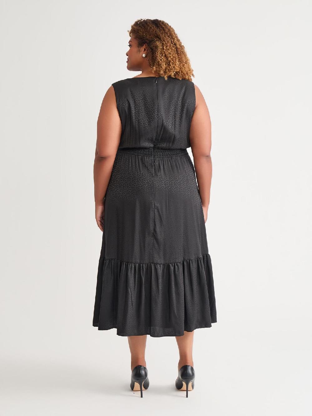 Kasper Sleeveless Boat Neck Tiered Dress Black