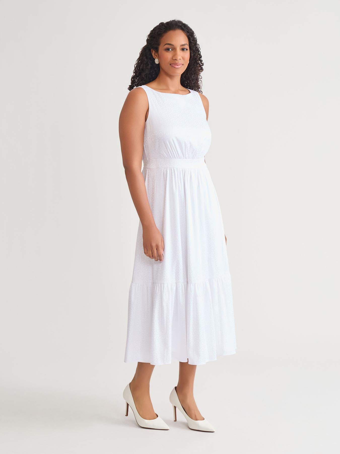 Kasper Sleeveless Boat Neck Tiered Dress White