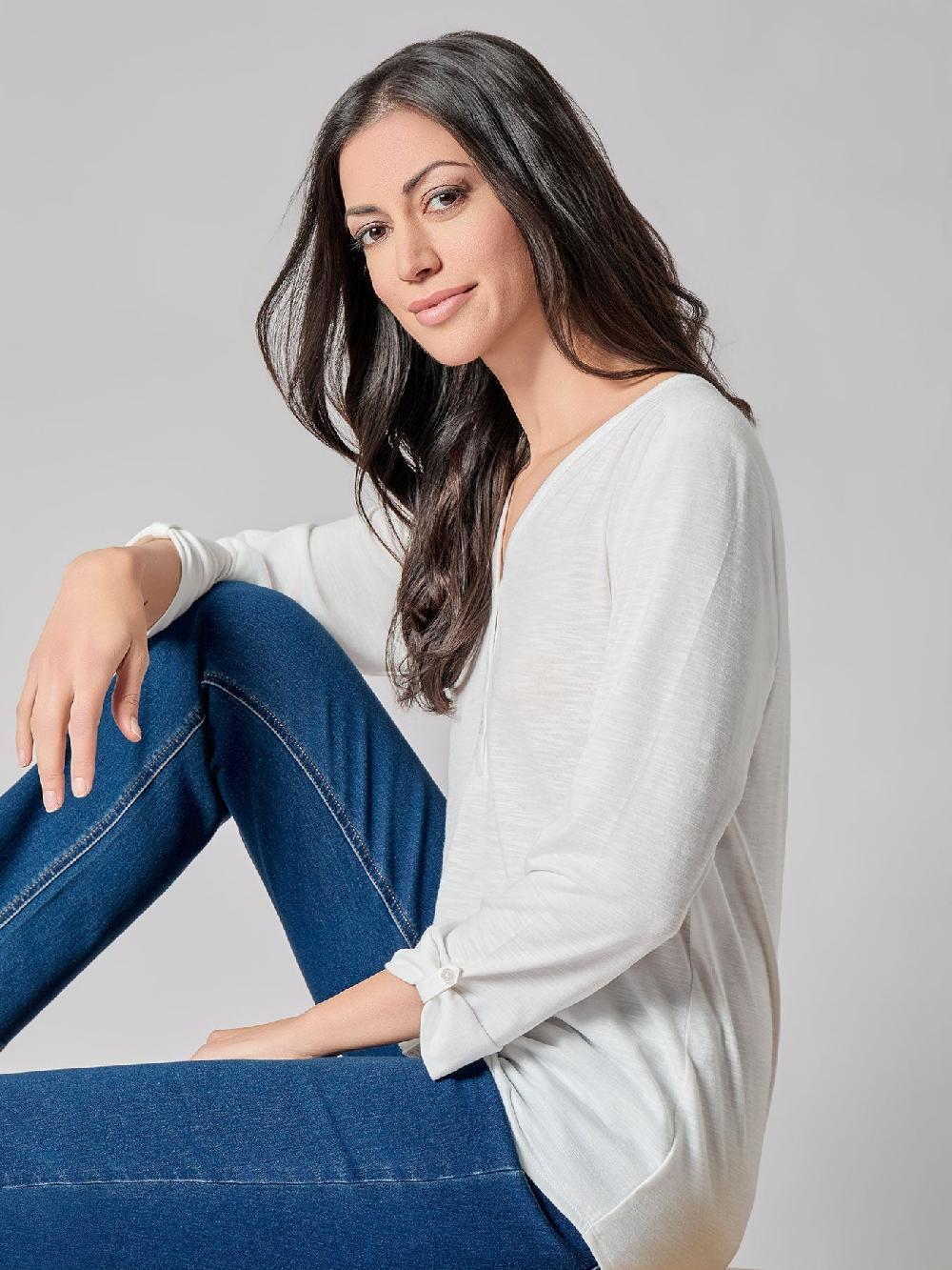 Kasper Y-Neck Blouse