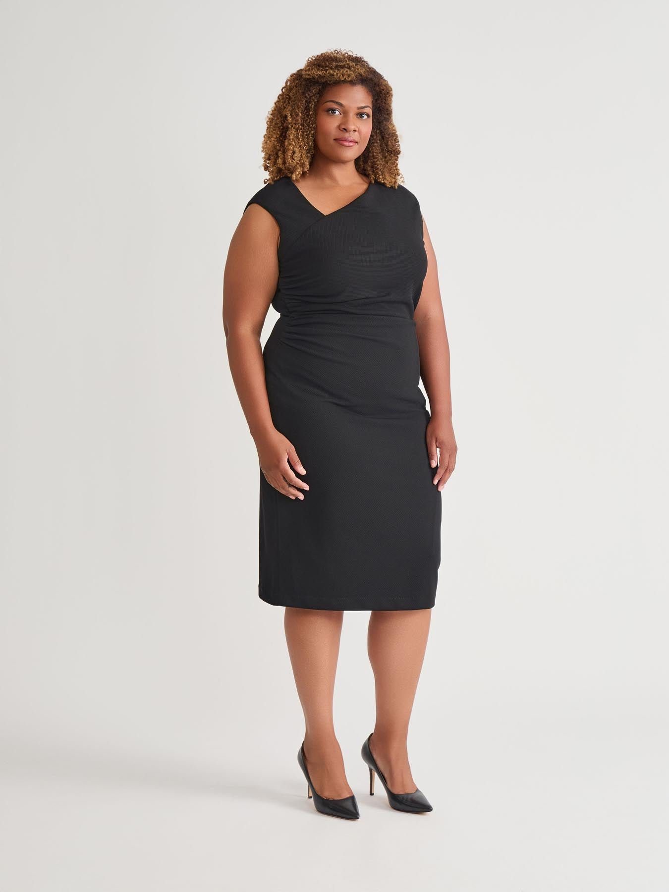 Kasper Plus Asymmetrical Neck Ruched Midi Dress Black