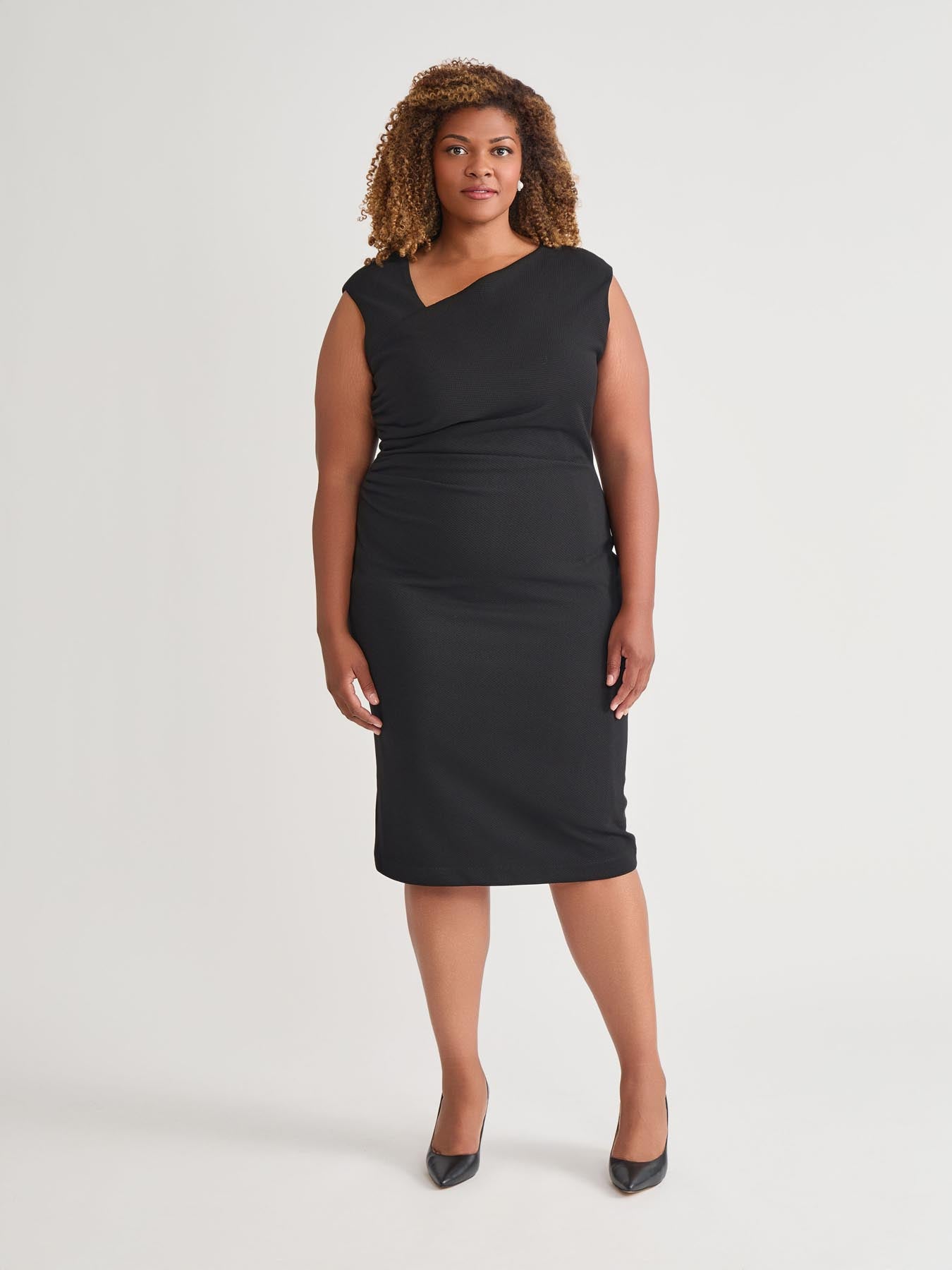 kasper Plus Asymmetrical Neck Ruched Midi Dress Black