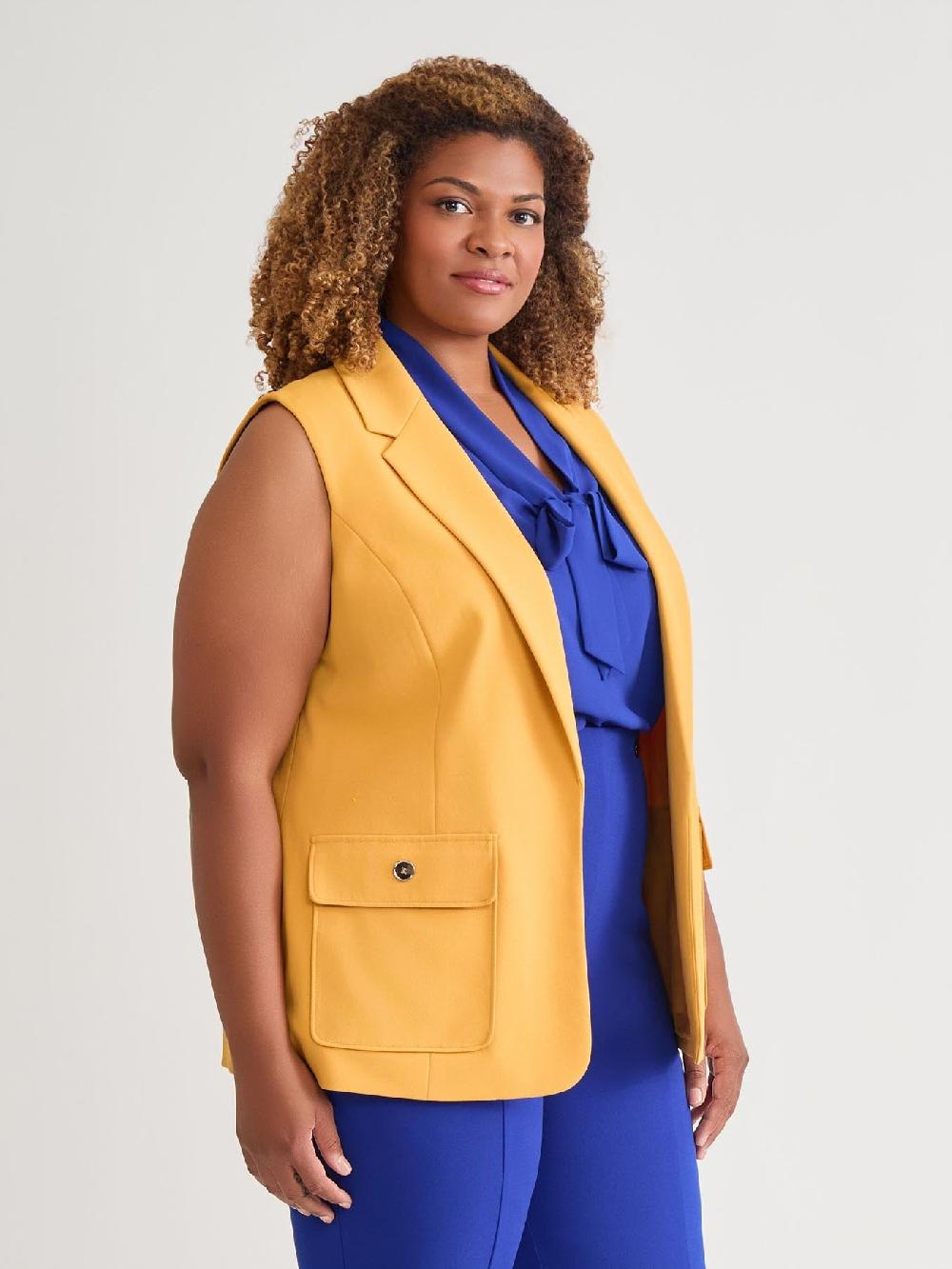 Kasper Plus Notch Collar Vest With Patch Pockets Gold Signature