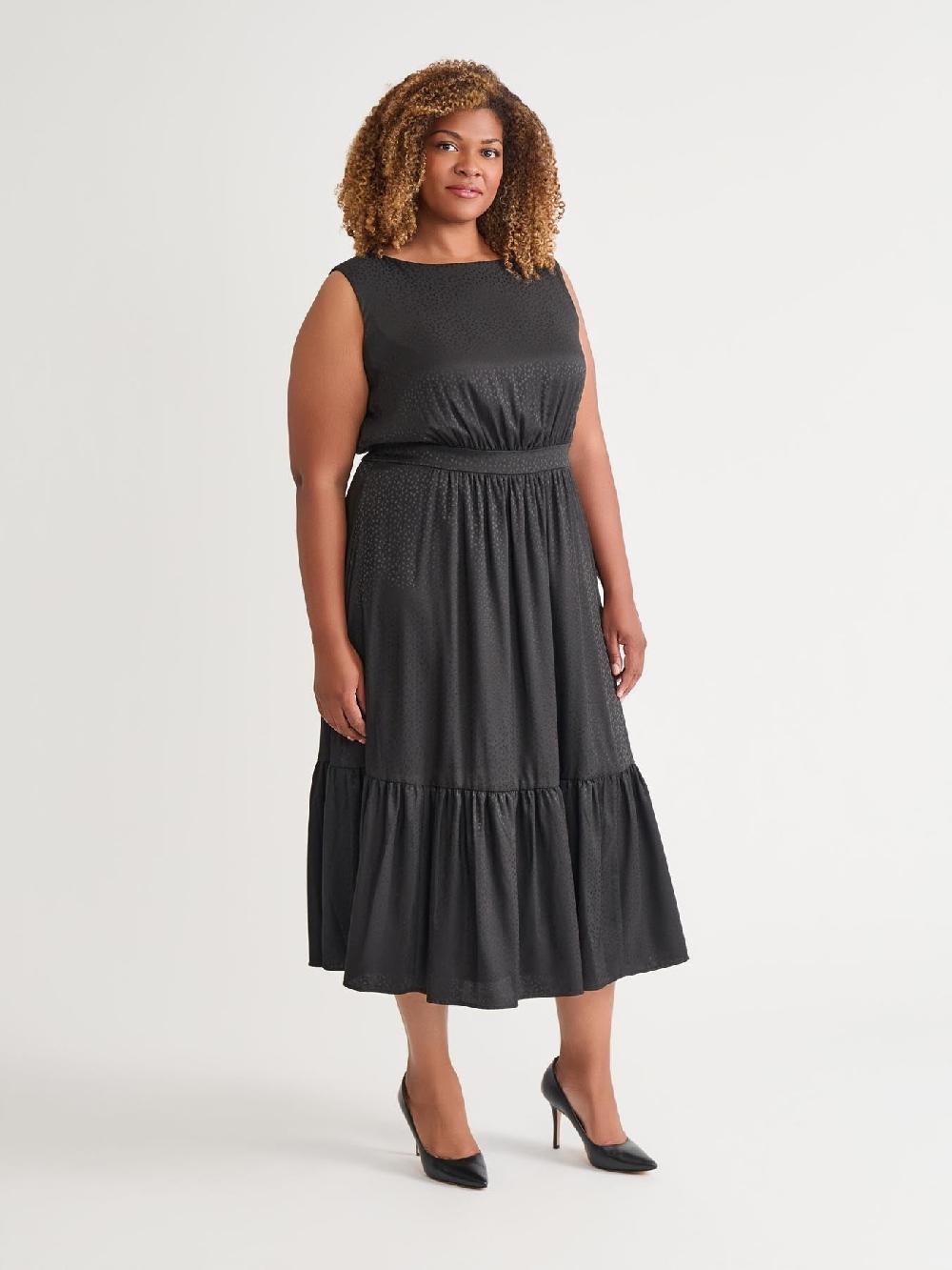 Kasper Plus Sleeveless Boat Neck Tiered Dress Black