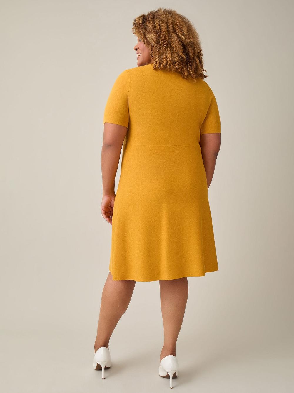 Kasper Quarter Sleeve Crew Neck Dress Gold Signature