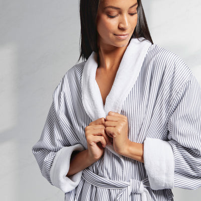 kassatex Classic Seersucker Striped Robe