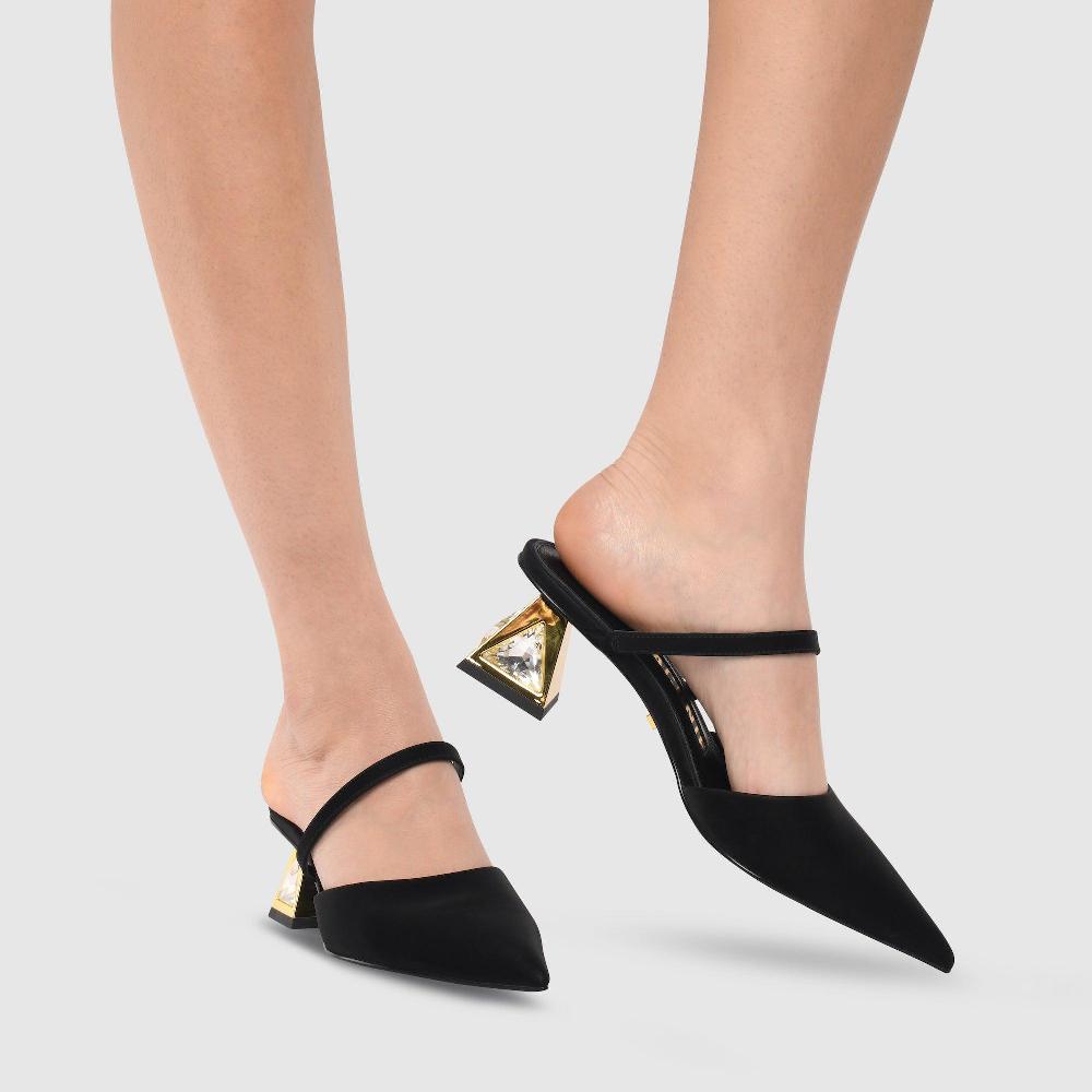 Kat Maconie Aisha Pumps AW23 MARTINI HEEL Black/Gold