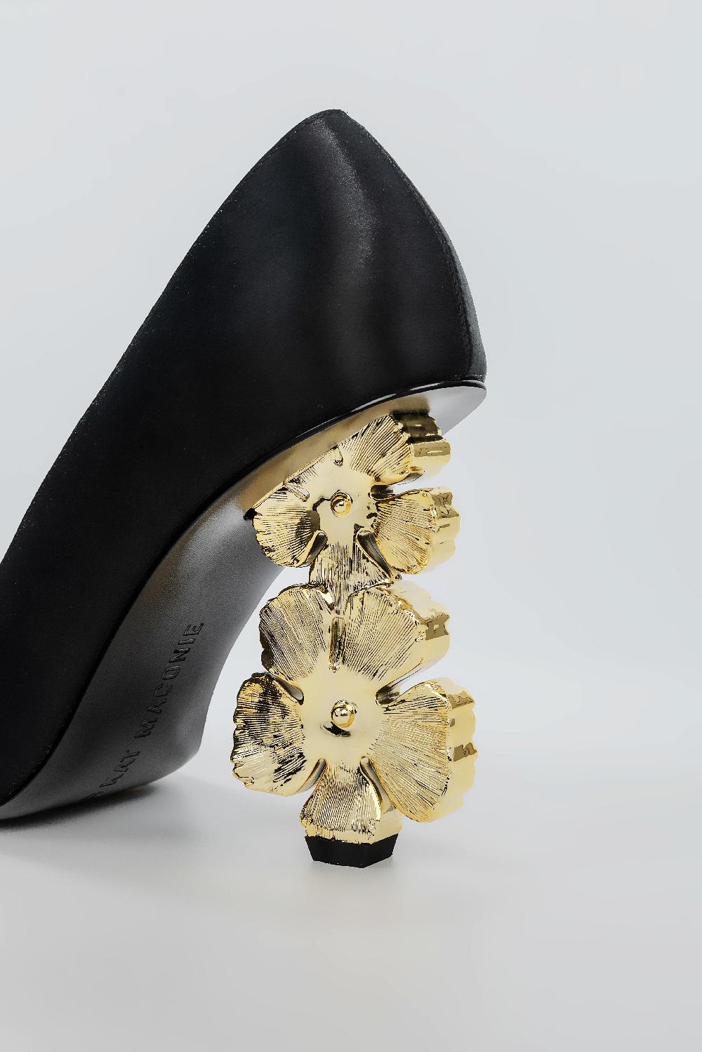 Kat Maconie Sonam Pumps SS25 SCULPTURAL HEEL Black