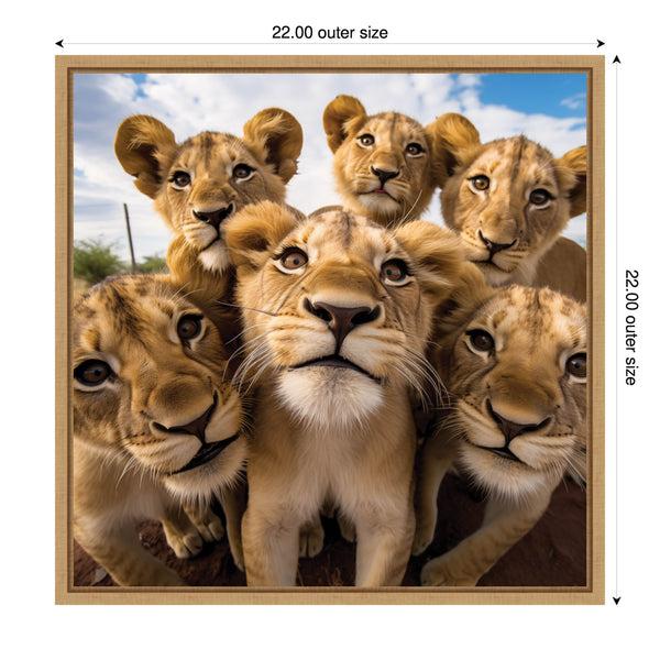 Kate & Laurel Funny Lion Selfie By The Creative Bunch Studio