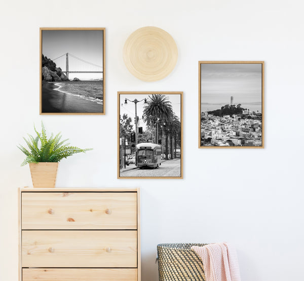 Kate & Laurel Sylvie San Francisco Black And White Framed Canvas Art Set By Crystal Lynn Collins