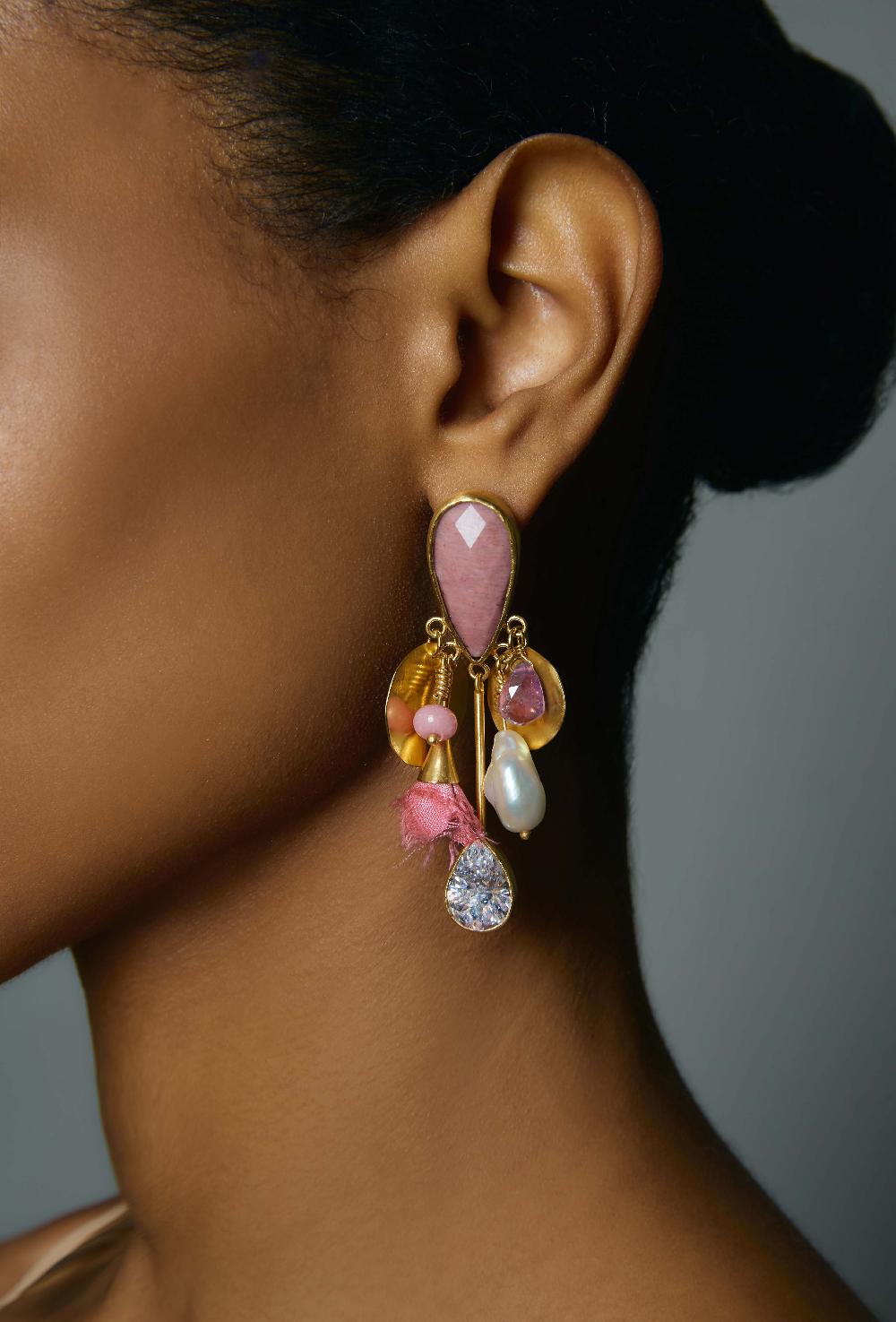 Katerina Makriyianni Zaya Chandeliers / Pink