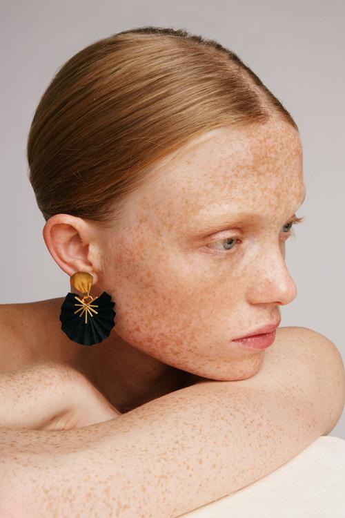 Katerina Makriyianni Sparkle Mini Fan Extra Small/ Black