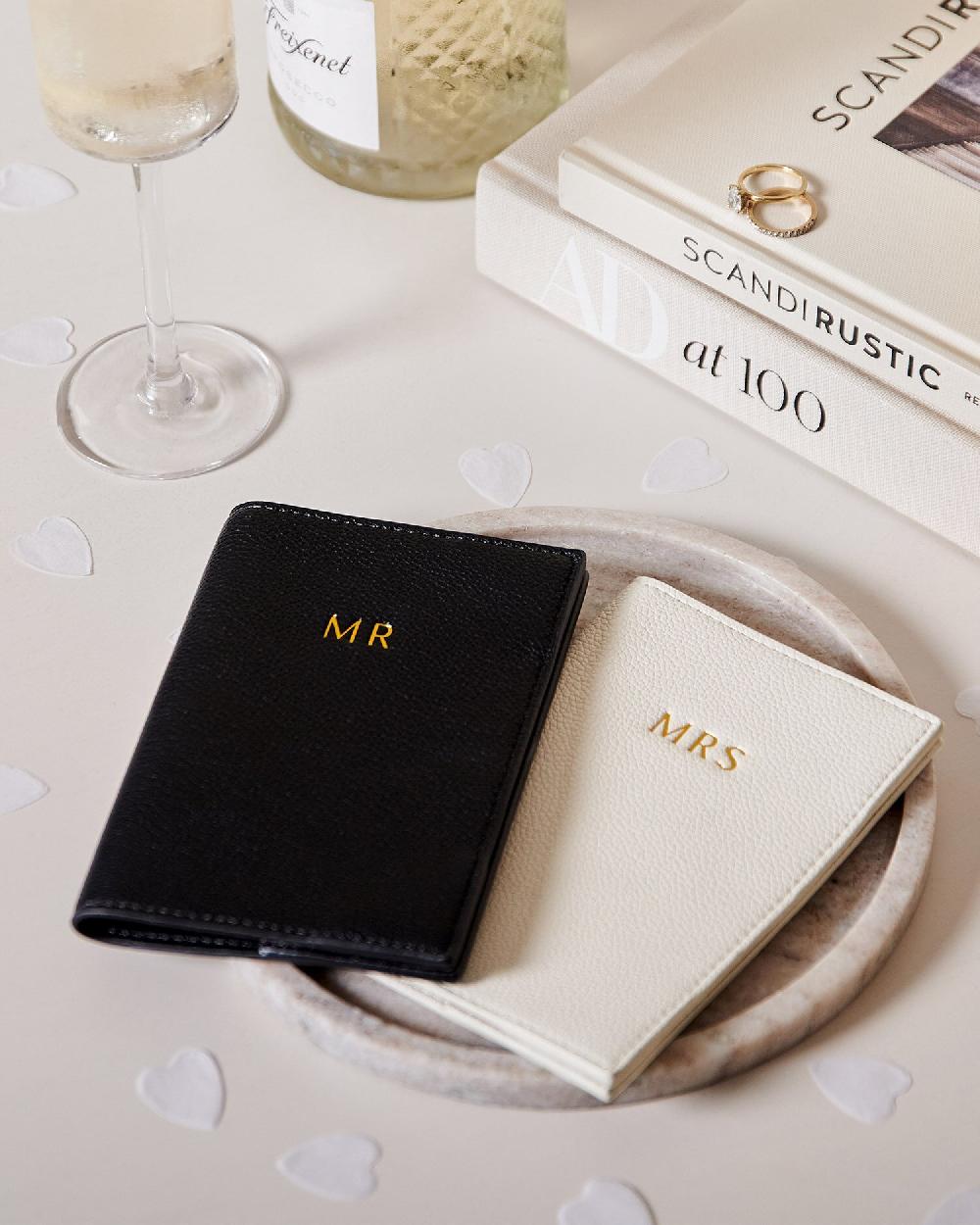 katie loxton Bridal Passport Gift Set 'Mr and Mrs'
