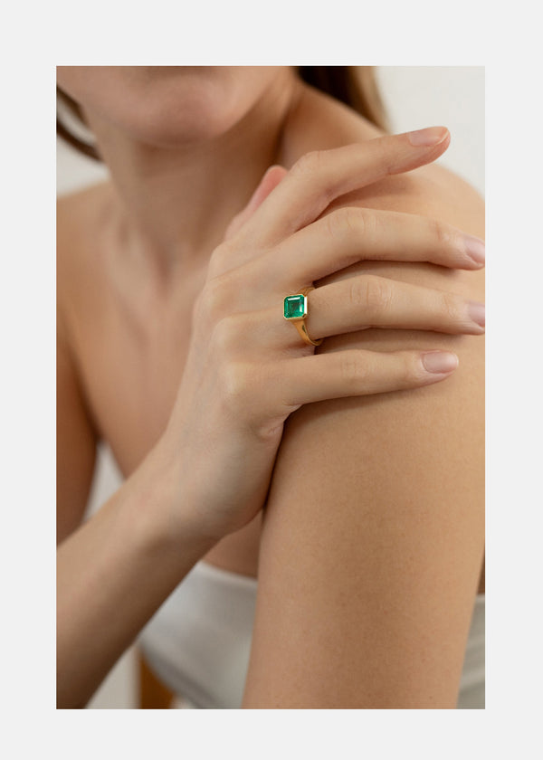 Katkim Asscher Emerald Cosma Ring
