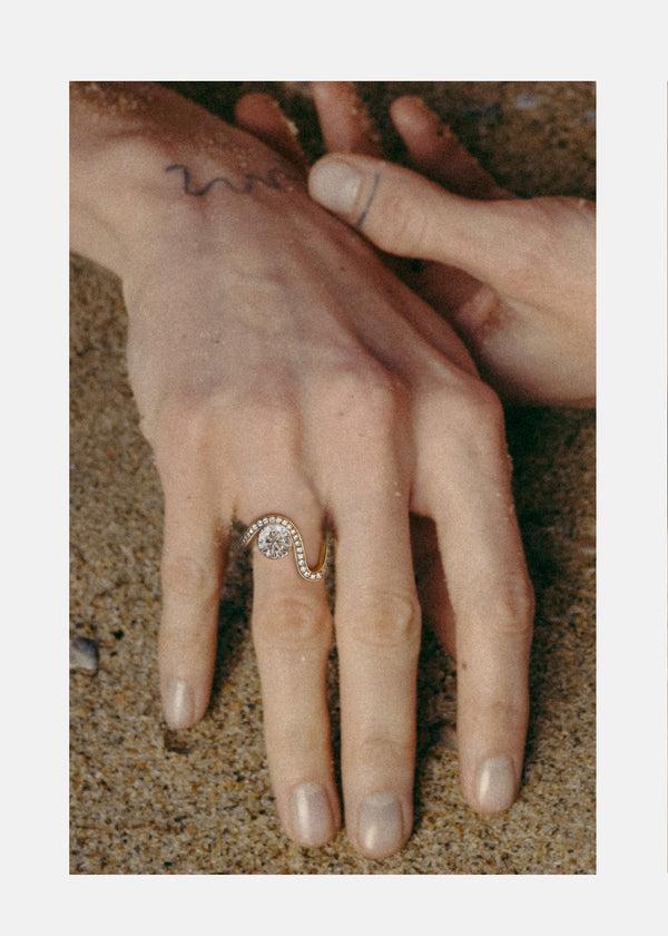 Katkim Brilliant Round Diamond Trace Pavé Ring