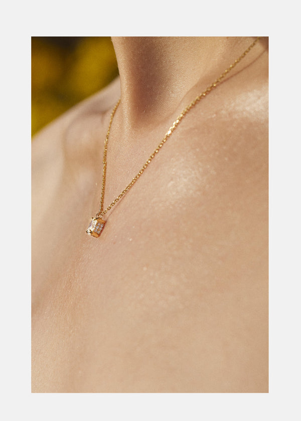 Katkim Cerré Oval Diamond Necklace