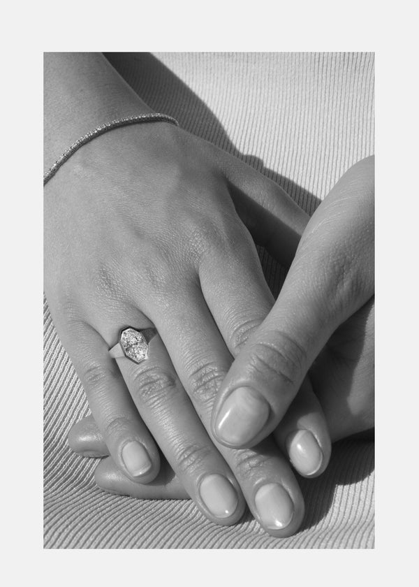 Katkim Cosma Oval Diamond Ring