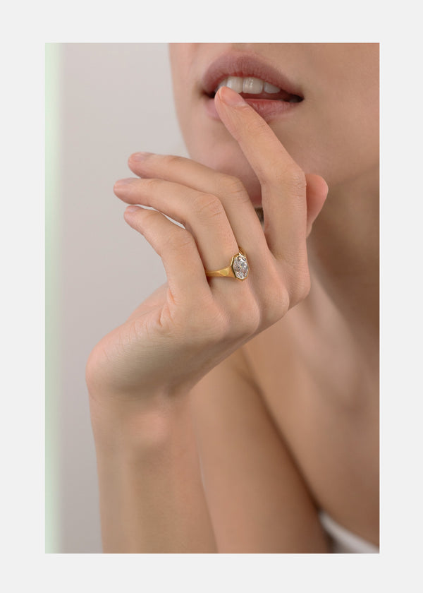 Katkim Cosma Oval Diamond Ring