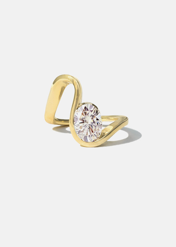 katkim Oval Diamond Ribbon Trace Ring