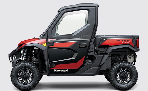 kawasaki GROUNDBREAKING 4-CYLINDER ENGINE