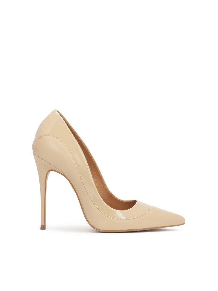 kazar Beige pumps on a slender stiletto heel with a patent leather insert