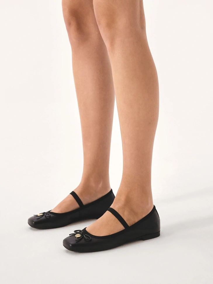 Kazar Black Ballerinas With Elastic Band And Truncated Nose