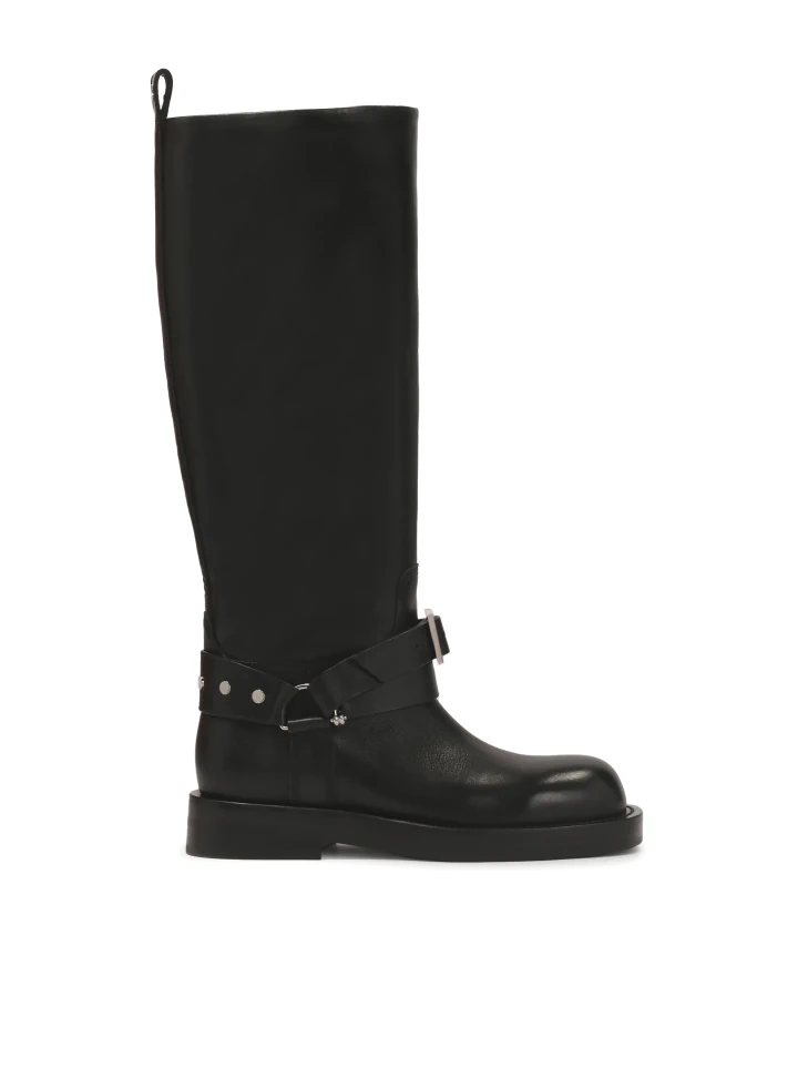 kazar Black boots with slip-on upper on a flat sole