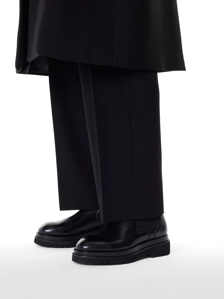 Kazar Black Men's Chelsea Boots With A Classic Look