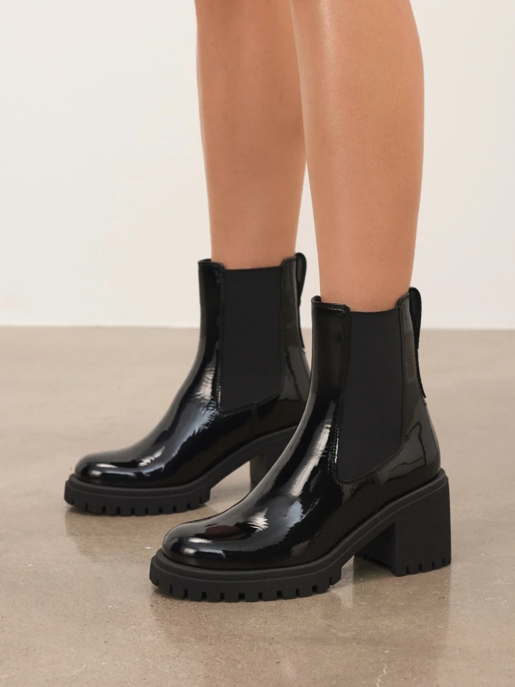 Kazar Black Patent Leather Boots With Crease Effect