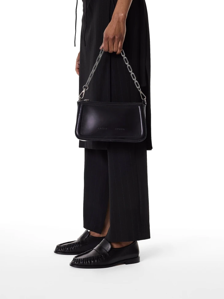 Kazar Black Shoes With A Striking Crease On The Front