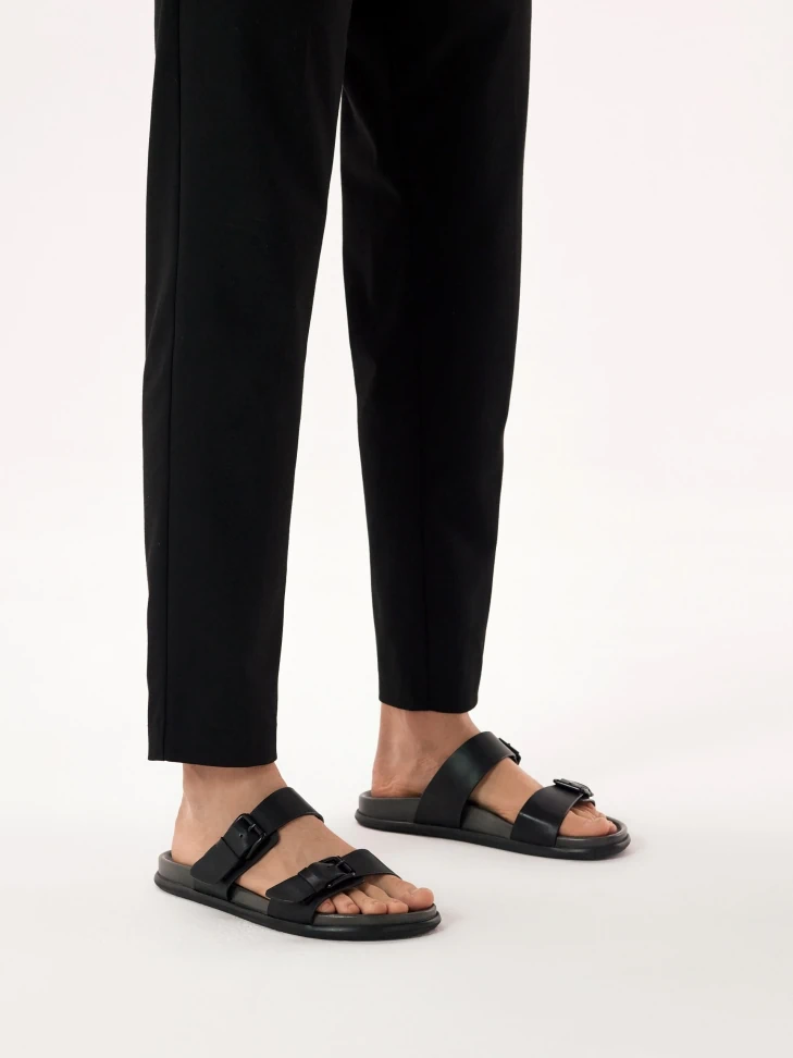 Kazar Black Slides In Grain Leather For Urban Style