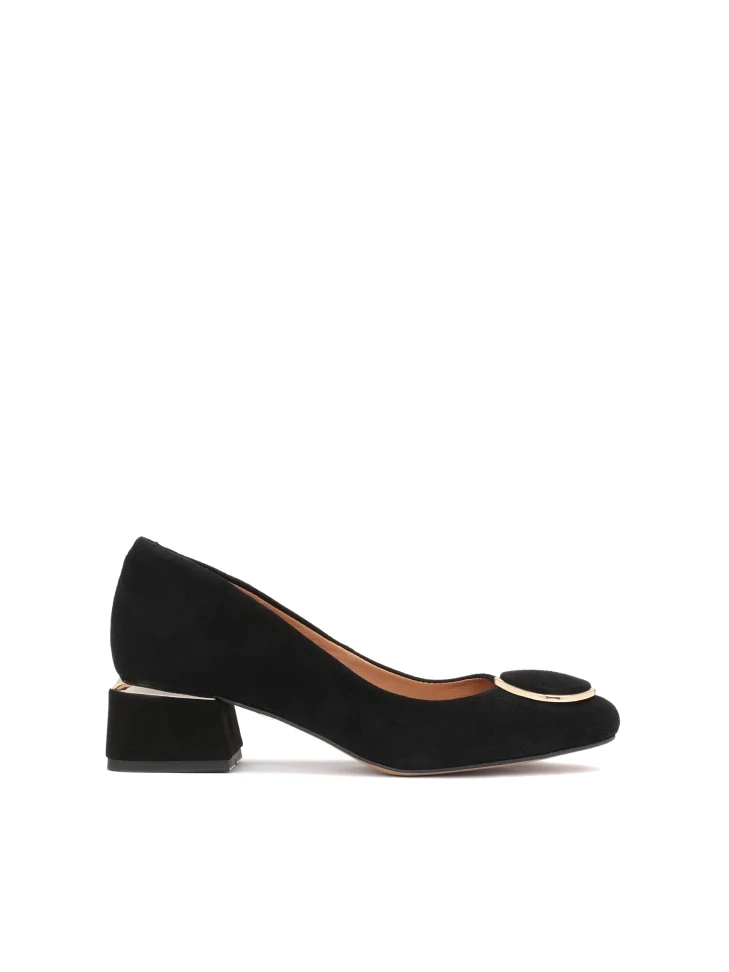 kazar Black suede pumps with a fashionable heel and a round pin on the front